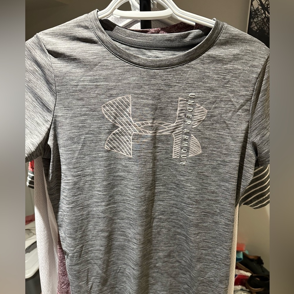 Under Armour T Shirt